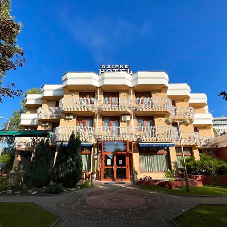 Csipke Hotel Kiskunhalas Bagian luar foto