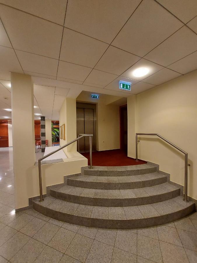 Csipke Hotel Kiskunhalas Bagian luar foto